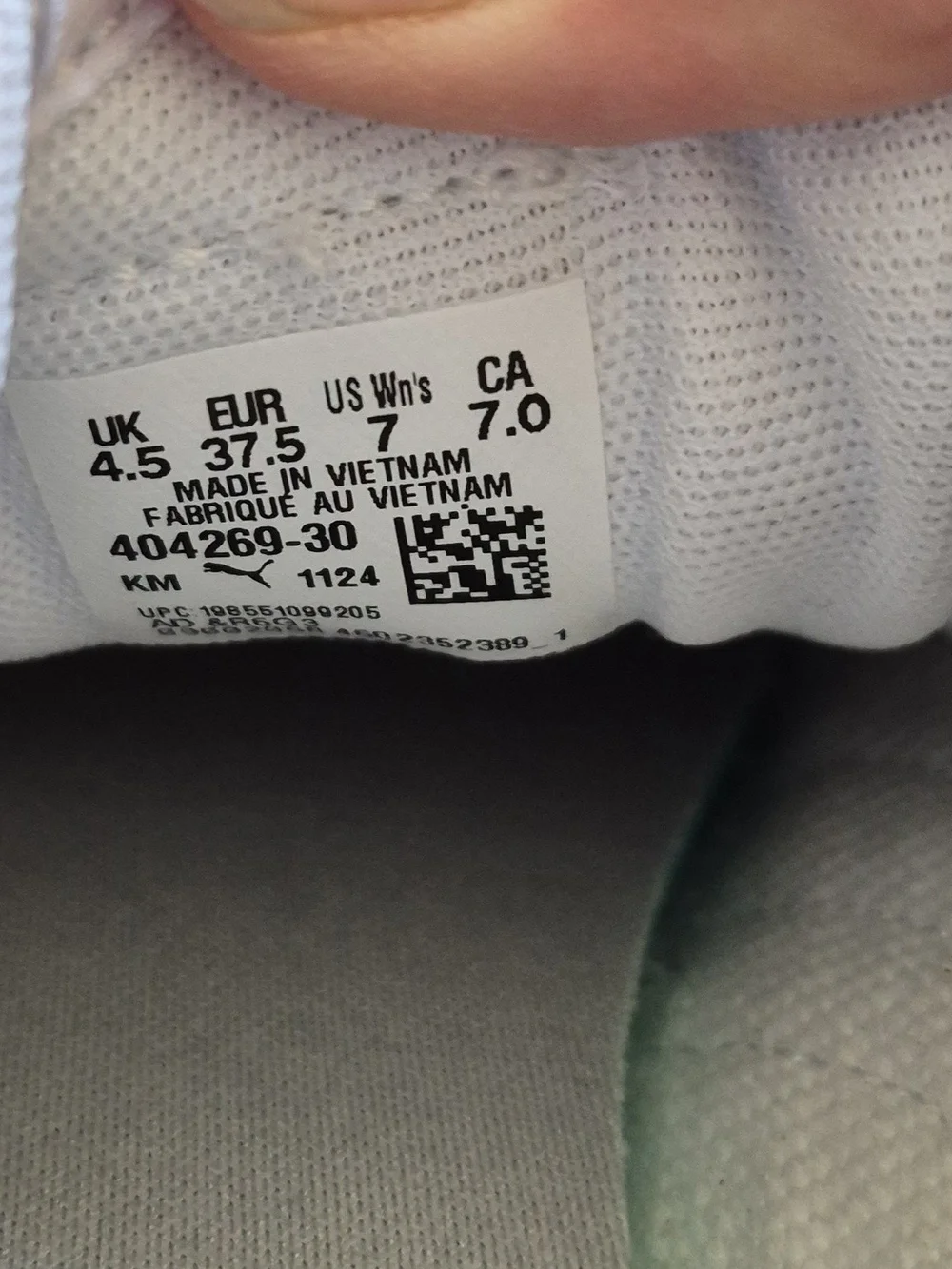 Puma White Leather Low-Top Sneakers with Gold Accent - Picture 6 of 6